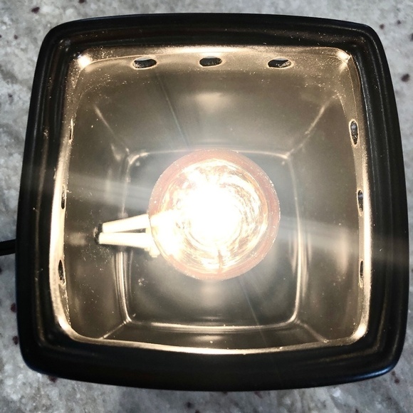 Scentsy, Classic Curve, SATIN BLACK, Full Size, Warmer, RETIRED - Picture 7 of 14